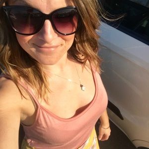 Meet your Posher, Lisa